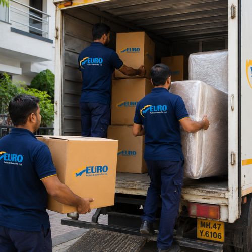 Professional loading and unloading services in Kolkata for household and office shifting.